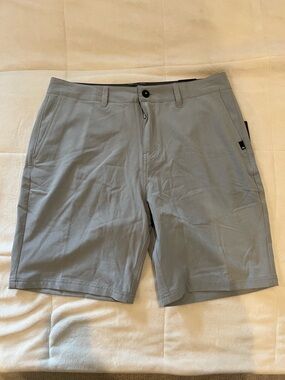 Quiksilver Men's Light Gray Flat Front Shorts
